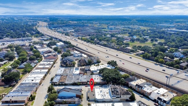 Building Photo - 4112 Meyerwood Dr