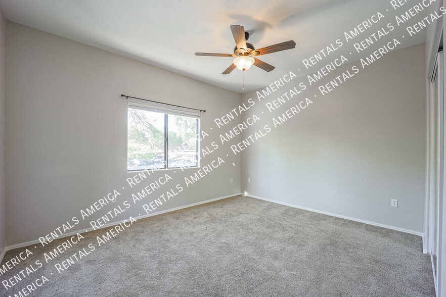 Building Photo - 15050 N Thompson Peak Pkwy