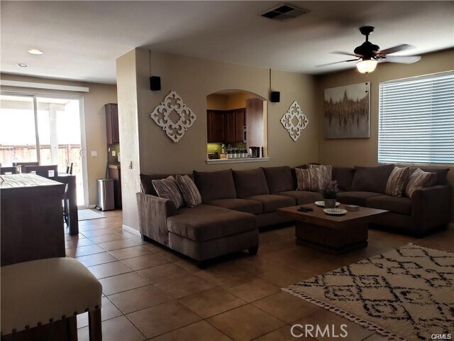 Building Photo - 12644 Madrona St