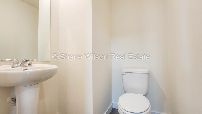 Building Photo - Recently built 4-Bedroom Home with 2.5 Baths in Dalton - 2,382 Sq Ft of Comfort!