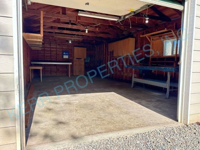 Building Photo - Charming 3-Bedroom Retreat in Estacada – Spacious 1,370 Sq Ft Haven!