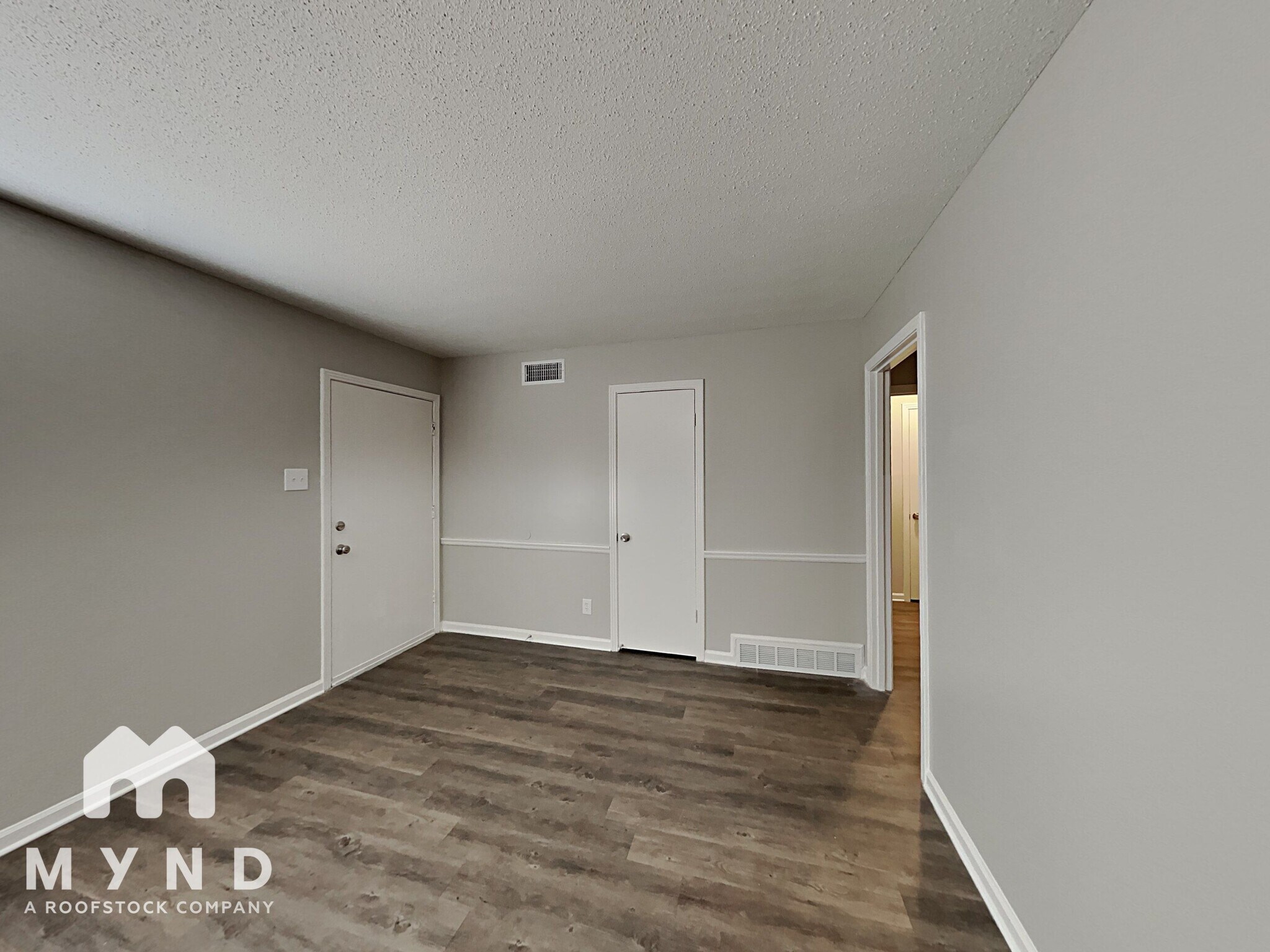 Building Photo - 5160 Rolling Meadows Dr