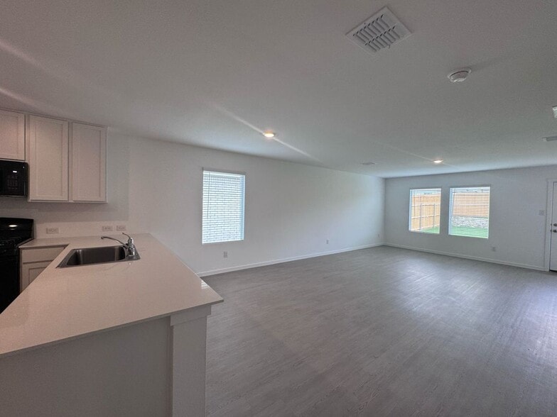 Building Photo - 1156 Barbary Flds St