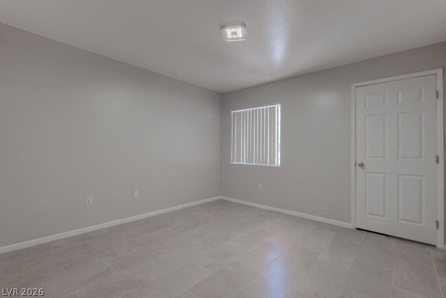 Building Photo - 7885 W Flamingo Rd