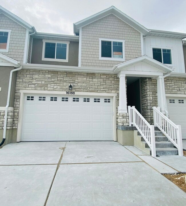 Primary Photo - 16188 S Truss Dr