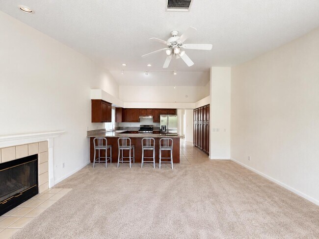 Building Photo - 68412 Descanso Cir