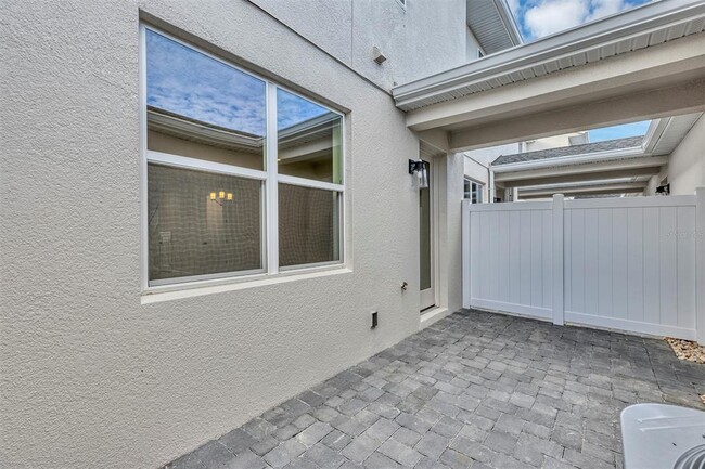 Building Photo - 1851 Pinecliff Dr