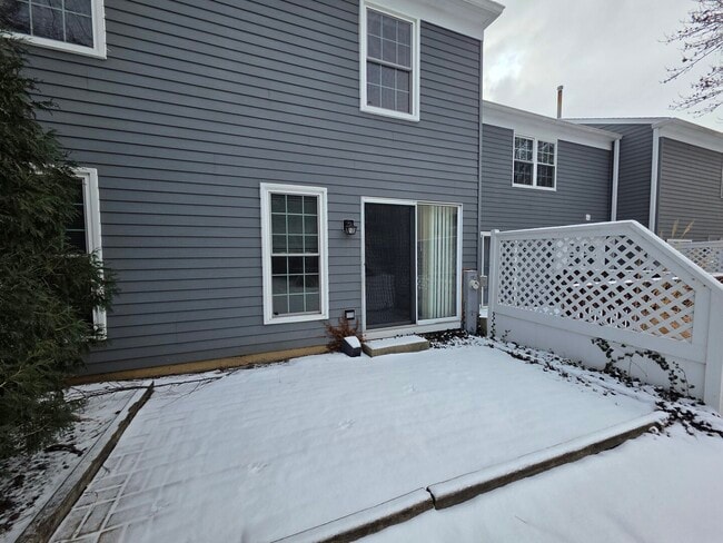 Building Photo - 170 Half Moon Cir