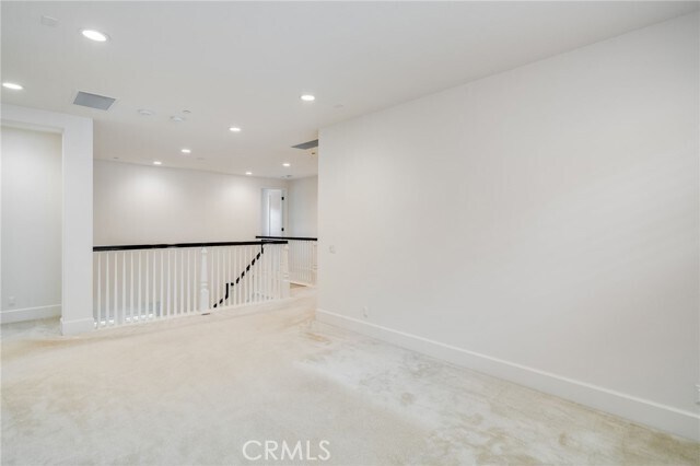 Building Photo - 214 Parkwood