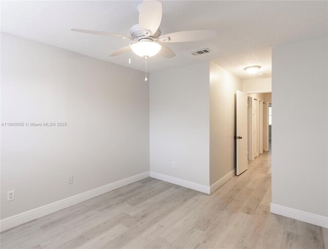 Building Photo - 14237 SW 94th Cir Ln