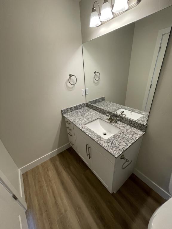 Building Photo - 1043 W 600 S