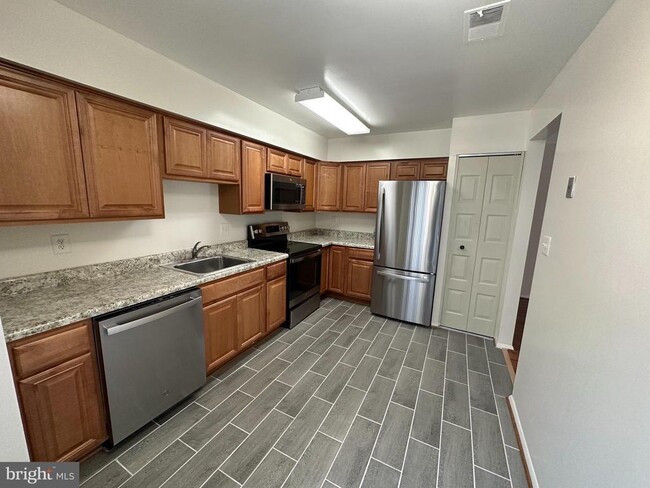 Building Photo - 13014 Conductor Way