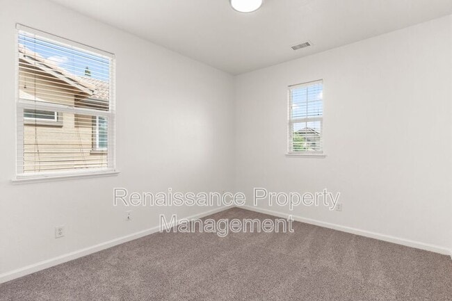 Building Photo - 339 American Farms Ave