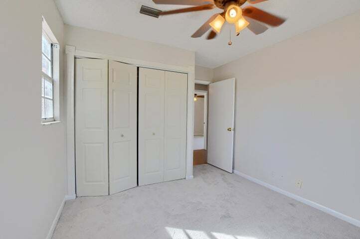 Building Photo - 22552 Middletown Dr