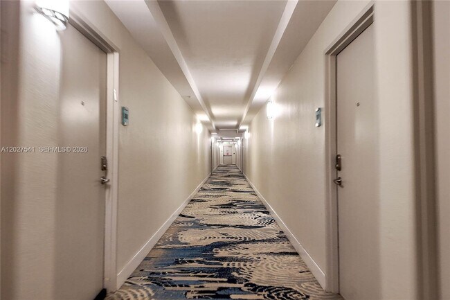 Building Photo - 3001 S Ocean Dr