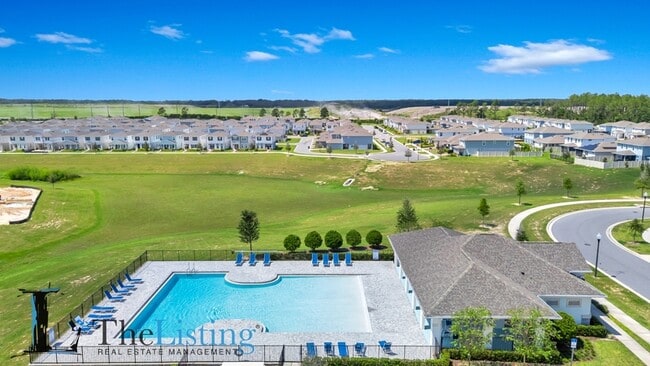 Building Photo - 3685 Kings Canyon Dr