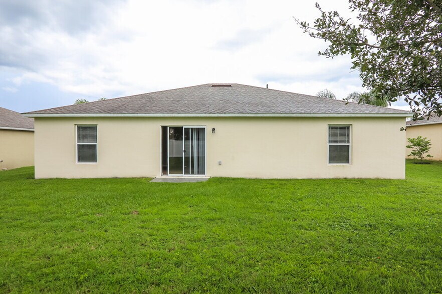 Building Photo - 505 Reddicks Cir