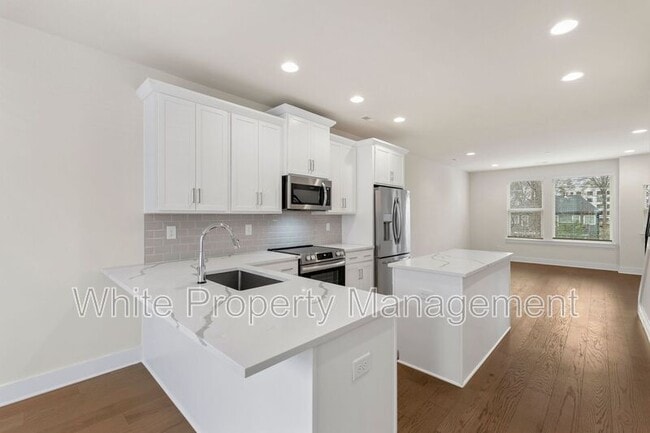 Building Photo - 5019 York Park Ln