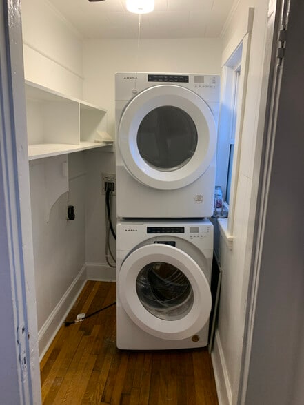 Building Photo - 67 Stanley St