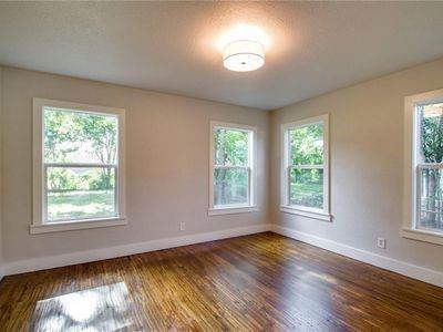 Building Photo - 3806 Carolyn Rd