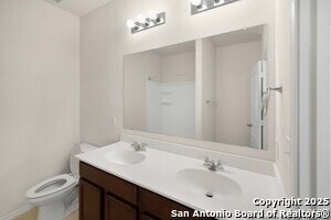 Building Photo - 206 Elderberry
