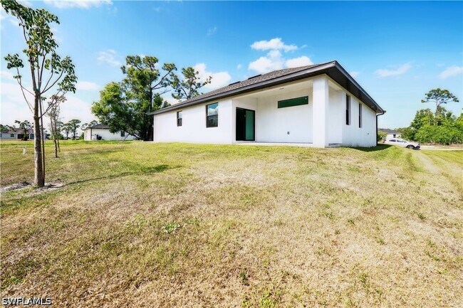 Building Photo - 4309 NW 38th Ave