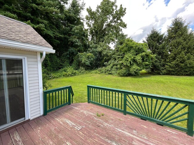 Building Photo - Spacious Home Ready to Rent! Don’t Miss Out!
