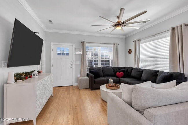 Building Photo - 12 4th St