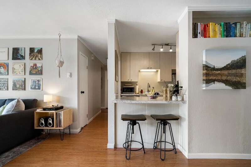 Building Photo - 7704 SW Barnes Rd