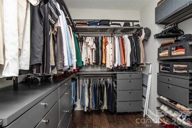 Building Photo - 1134 E 36th St