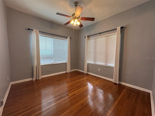 Building Photo - 125 Adalia Ave