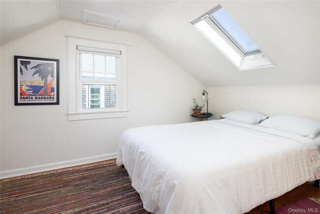 Building Photo - 446 6th St