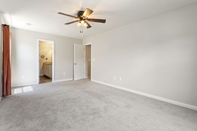 Building Photo - Charming 3-Bedroom Home in Millstone Subdi...