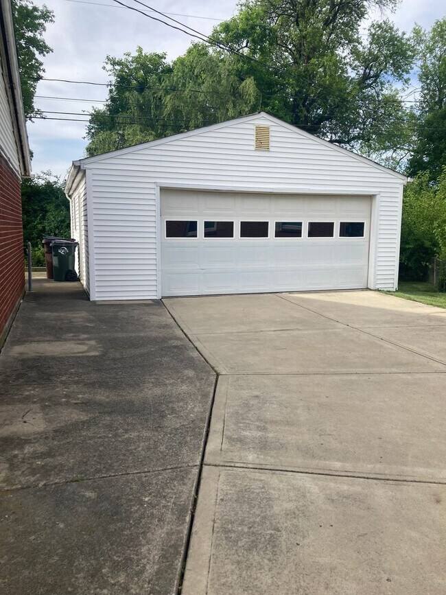 Building Photo - 144 McCraw Dr