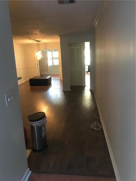 Building Photo - 19 Normandy Ct