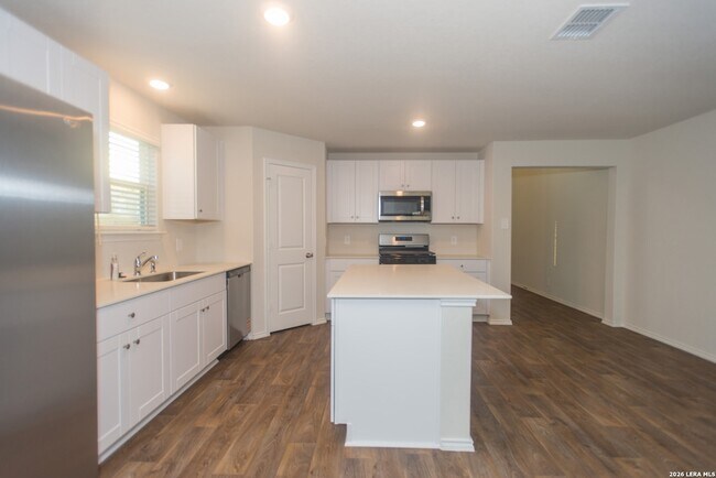Building Photo - 14743 Clay Rdg Run