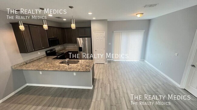 Building Photo - 2122 Sans Souci Ave SE