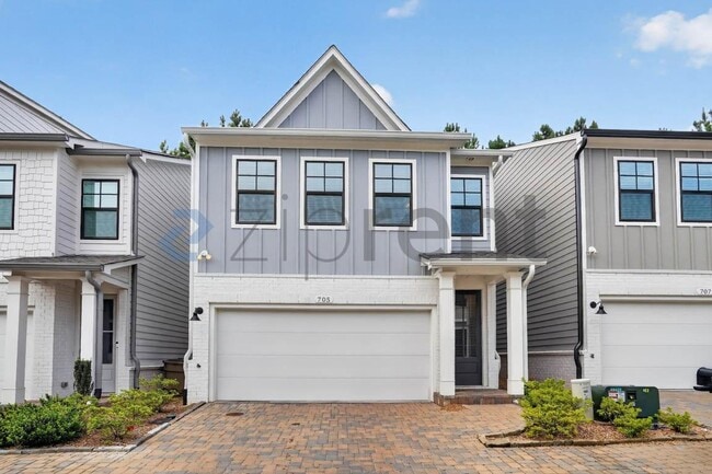 Building Photo - 705 Stickley Oak Way