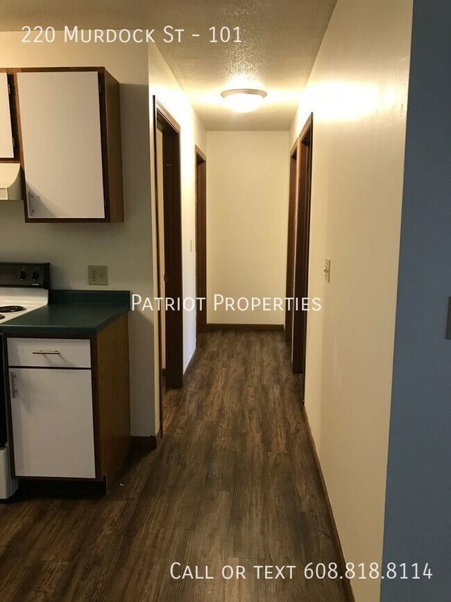 Building Photo - 220 Murdock St