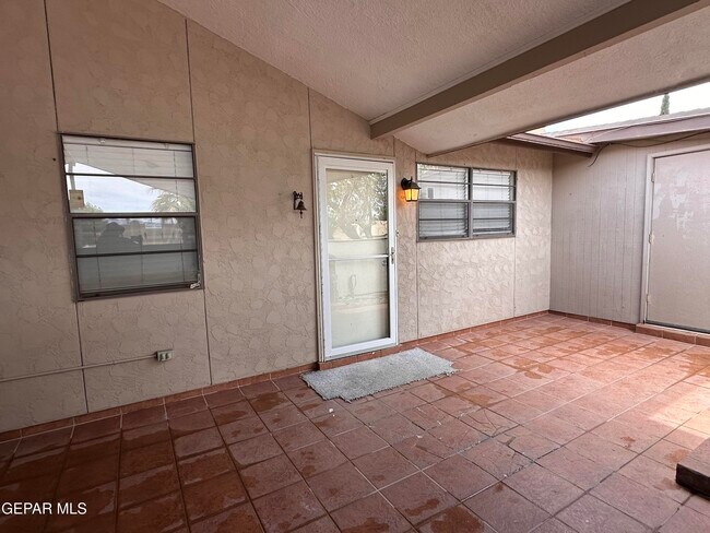 Building Photo - 3228 Isla Cocoa Ln