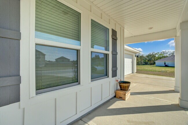 Building Photo - 535 Mary Lou Way