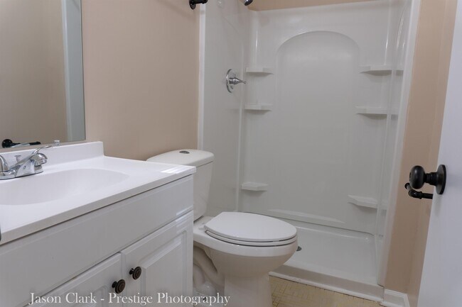 Building Photo - 2708 E Antler Dr