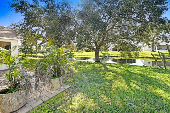 Building Photo - 1601 Wekiva Dr