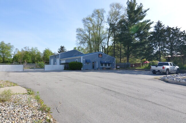 Building Photo - 1640 E Bristol St