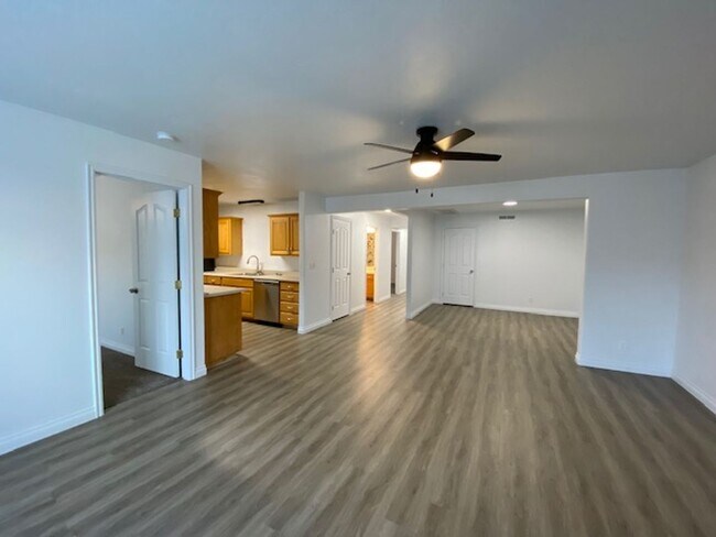 Building Photo - 766 N 2720 E