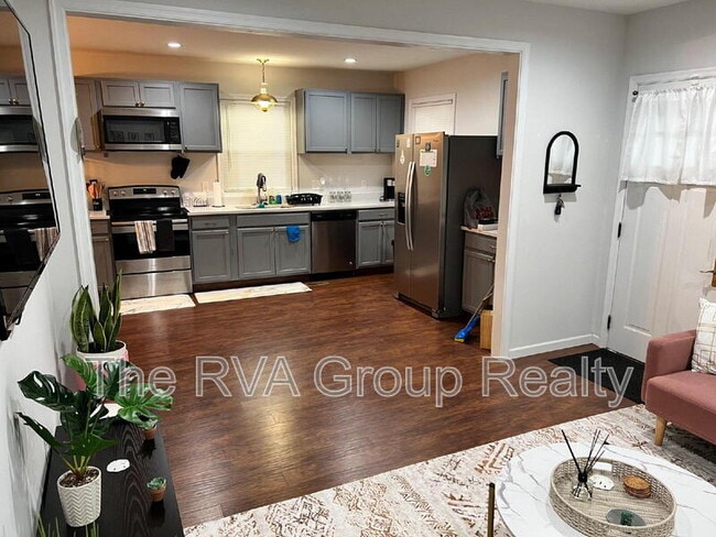 Building Photo - 2517 Haden Ave