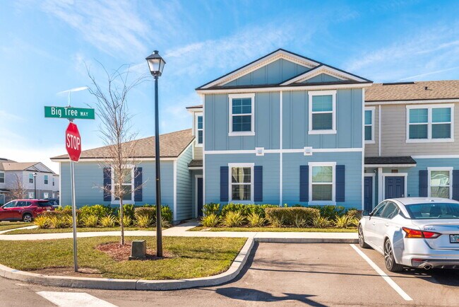 Building Photo - Oakleaf Plantation 3-Bedroom Townhouse in Towering Oaks – Spacious 1450 Sq Ft Living with 2 Full ...