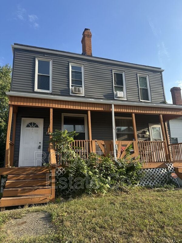 Primary Photo - 480-482 E. Markison Avenue