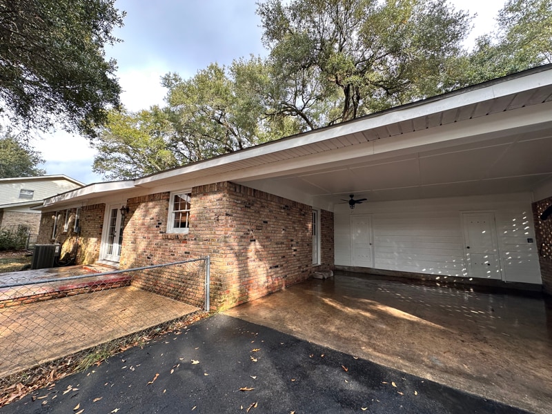 Building Photo - 538 Hillview Rd