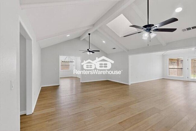 Building Photo - Completely Refreshed Plano Home Ready for ...